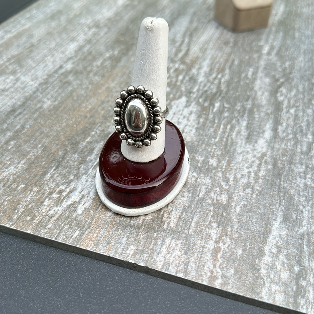 Beautiful sterling ring!